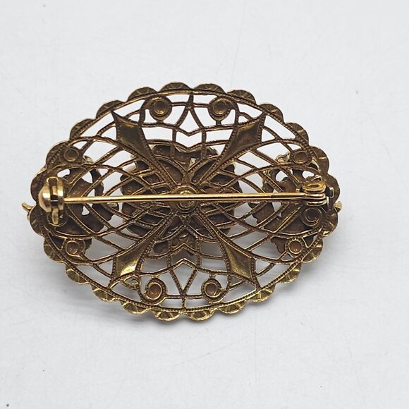 Vintage Cherub Angel Brooch Pin With Carved Rose Oval Filigree Design - Picture 3 of 4